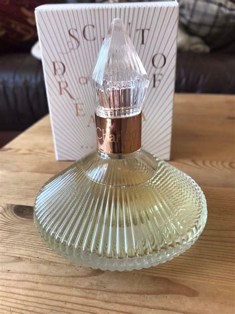 charlotte tilbury perfume scent of a dream